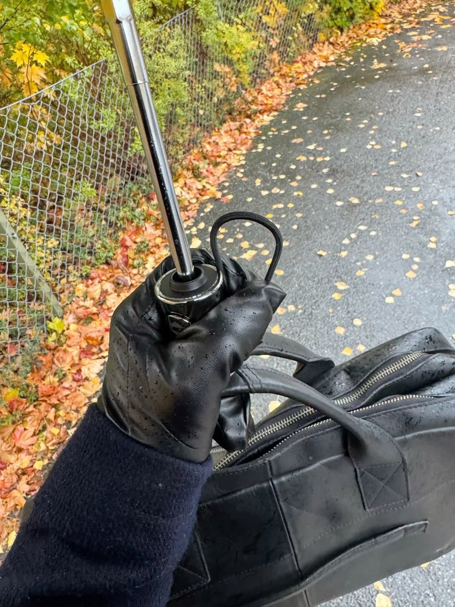 findom_malie's tweet photo. Rainy days ☔️ https://t.co/nLzQ5vRIHp