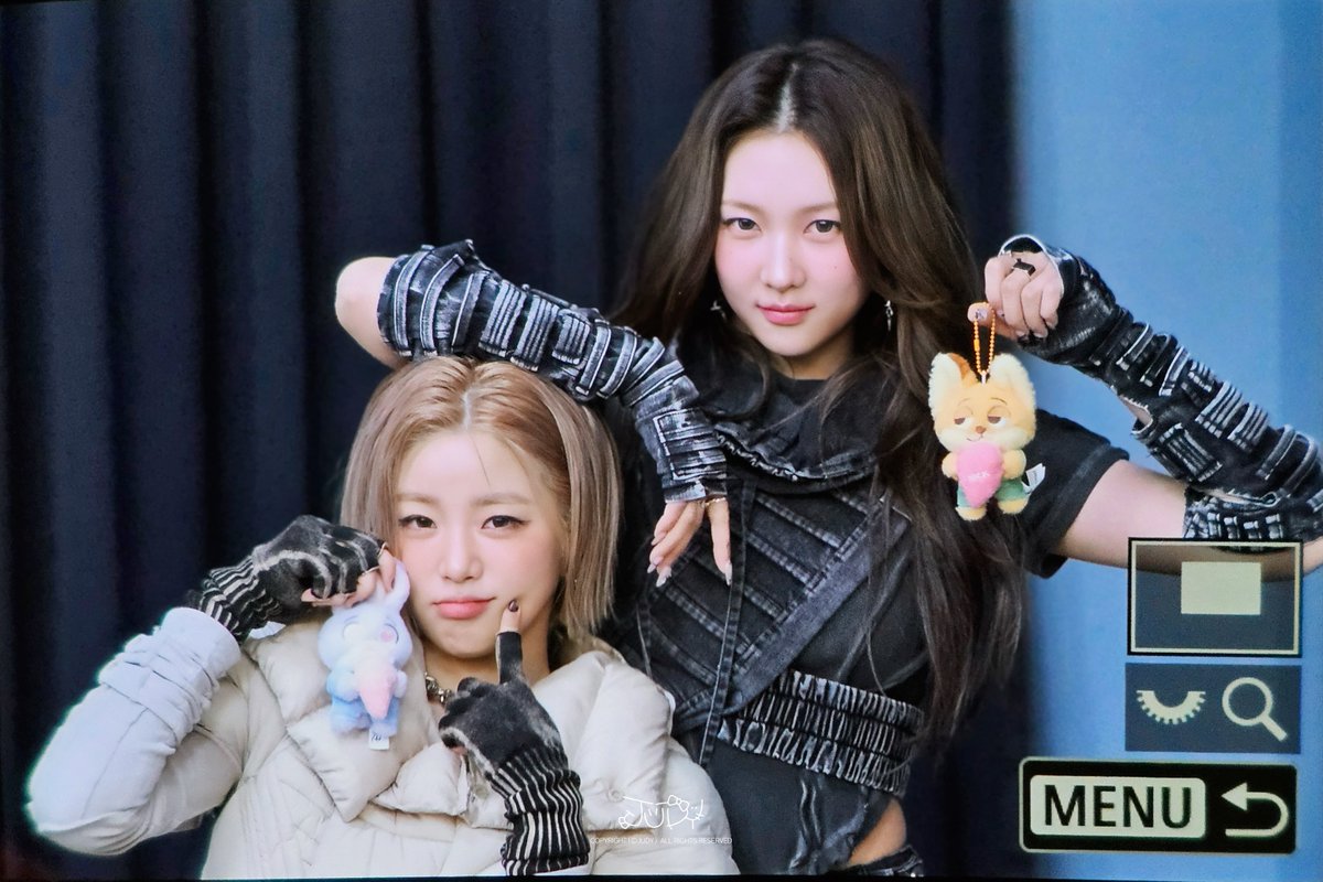 †˚ʚ(՞ ܸ. . ܸ՞)ɞ˚†

#영파씨 #YOUNGPOSSE #위연정 #YEONJUNG #정선혜 #SUNHYE