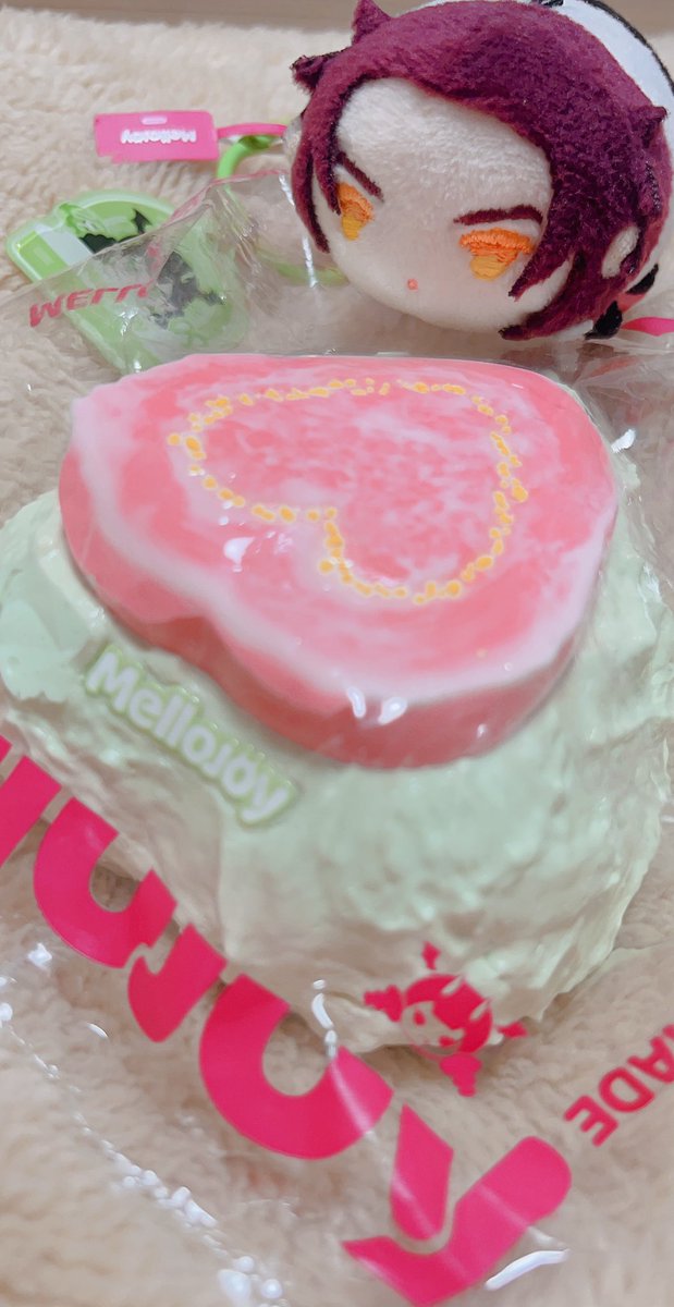 Luna6483's tweet photo. グァバ大福って知ってるかﾓﾁﾝﾎﾞ…………
ｻﾆｰﾜも知らない……………… https://t.co/Mn2Oacgw0b