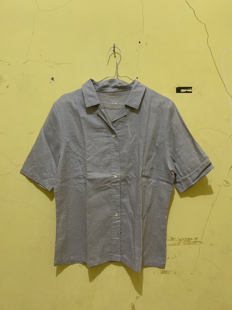 maharannyss's tweet photo. pict 1 itu bahanya tweed warna pink merk ada, pict 2 merk hnm baru kupake 2/3x 30k/ea. pict 3 &amp; 4 20k/ea ya guysss. kalo mau liat detailnya bisa langsung dm aja yaaaah, makaciiii 🩷🩷🩷 https://t.co/fyUGBfpgIk