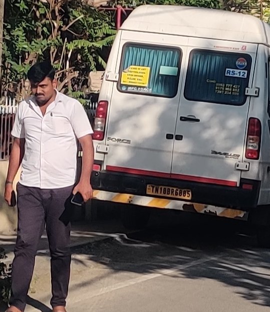 This Vehicle blocks the Gate regularly. It's used by IT companies who are supposed to be ESG Compliant ? 

Wonder how safe these companies  staff are with these Vehicle Owners ?

How do you find the Owner (no. rings) or Names of (Irresponsible) Companies using their services?