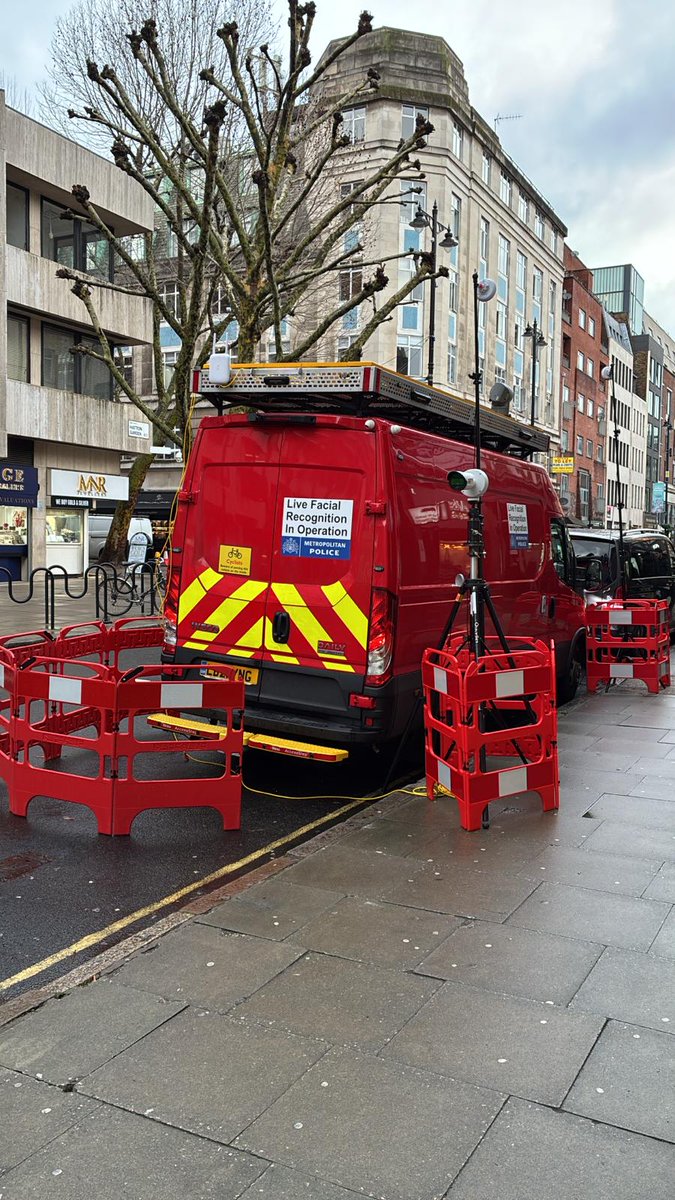 MPSSpecials's tweet image. MSC Officers from @MPSCamden supported @MPSHolborn officers on a Live Facial Recognition operation in Hatton Garden resulting in numerous arrests of wanted offenders. One arrest led to the seizure of a large quantity of high value suspected stolen property #cnmsc #oneteam