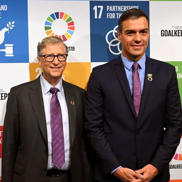 🚨 Bill Gates y Pedro Sánchez, grandes defensores de la Agenda 2030. Uno señalado por contraer ETS de unas rusas y darle antibióticos a su mujer (sin que lo sepa) para curarle el contagio; el otro con un suegro que tenía 9 prostíbulos y una mujer acusada de 5 delitos graves.
