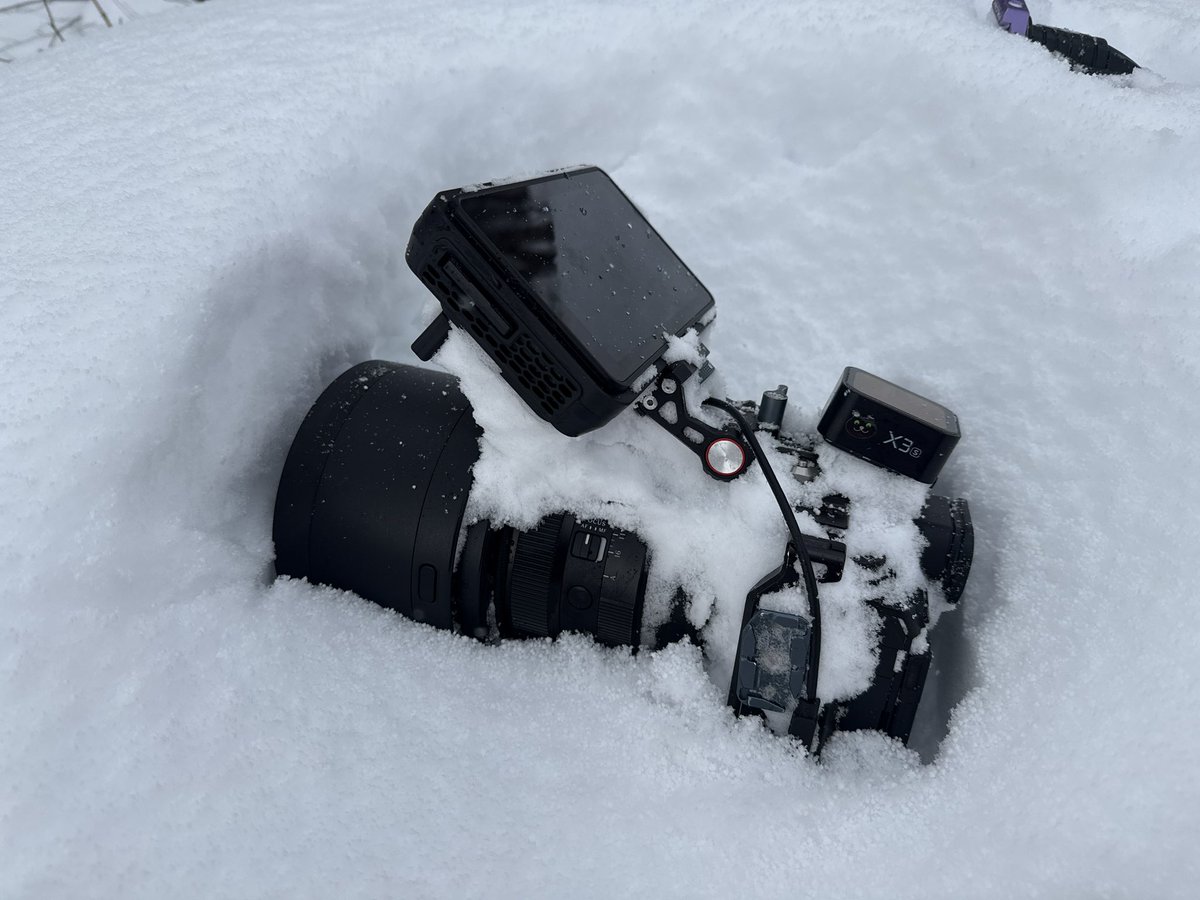 ilkoallexandrof's tweet image. 全く問題ないでーす！
防水と信じています❗️

イェーイ