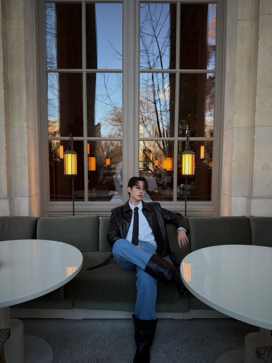 appch__'s tweet photo. ยังคงอยู่ที่paris สวยเหมือนเดิม 😭😭😭😭🤟🏻✨

#est_rvp https://t.co/zFbopHD7ks