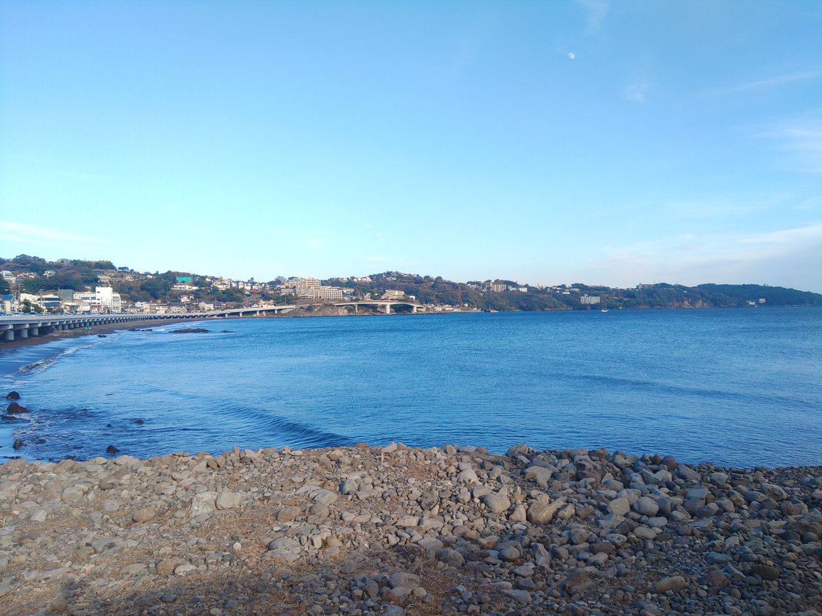kaede8bit's tweet photo. 吉浜海岸 https://t.co/PmjUHZBoMM