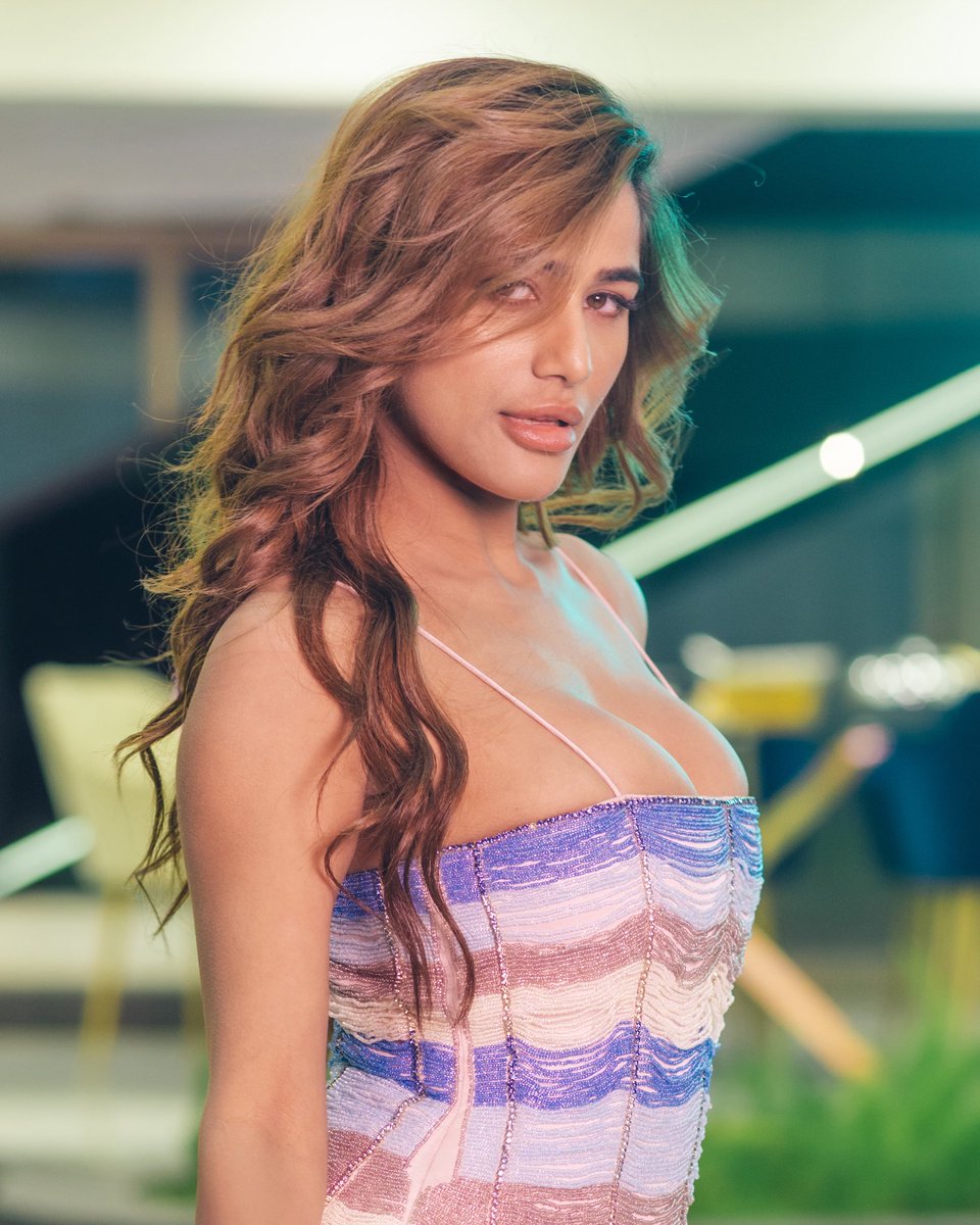 Poonam Pandey tweet media