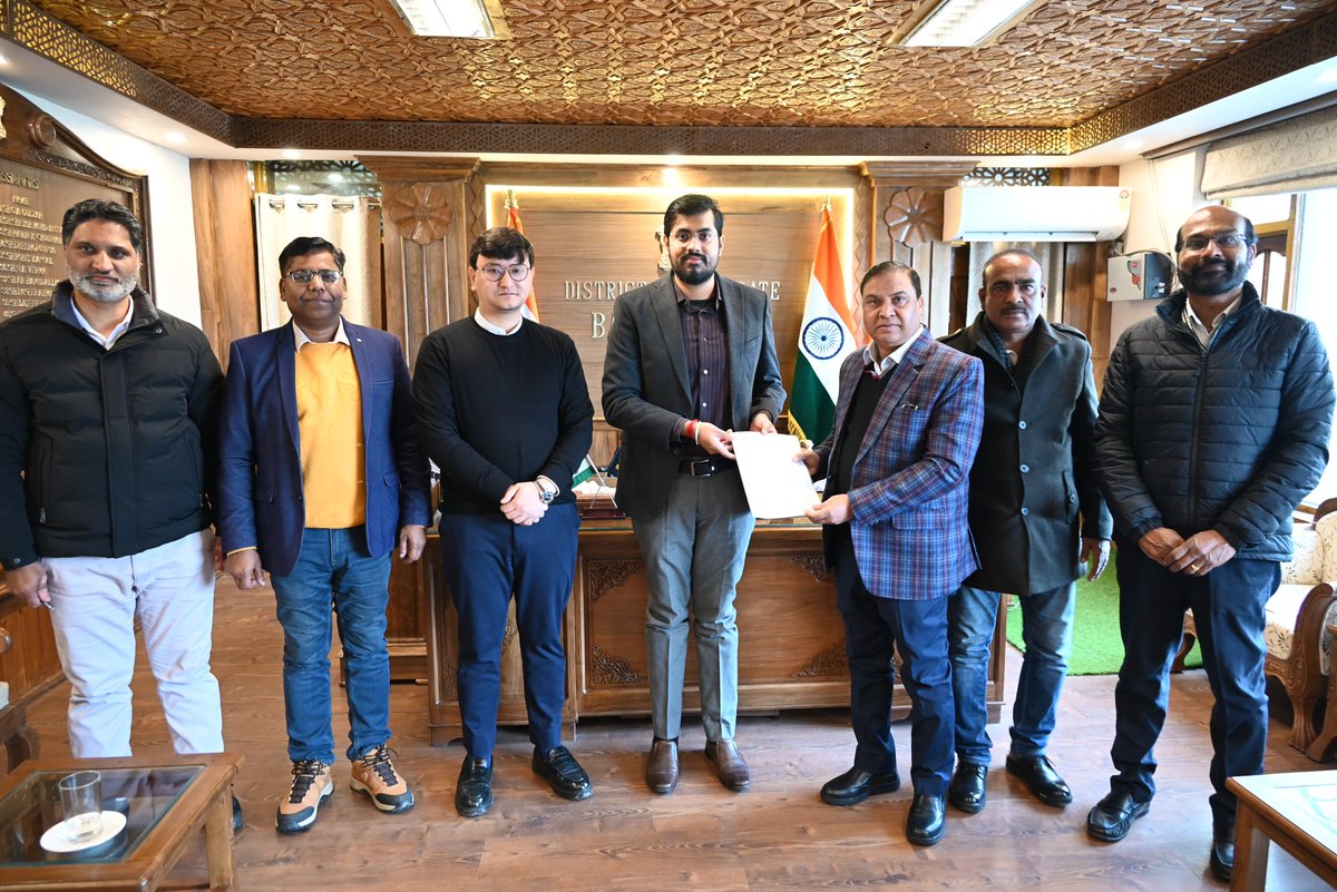 Deputy Commissioner Baramulla tweet media