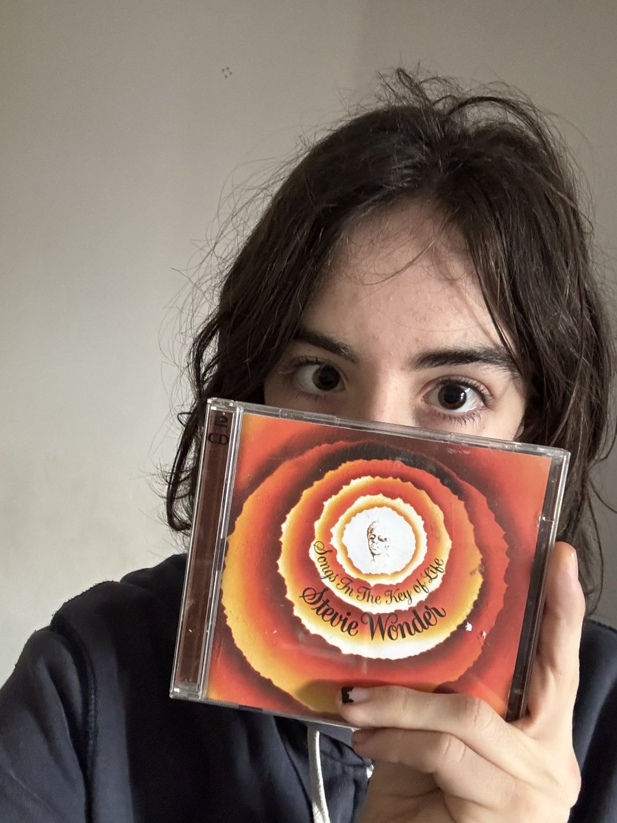 the stella tweet media