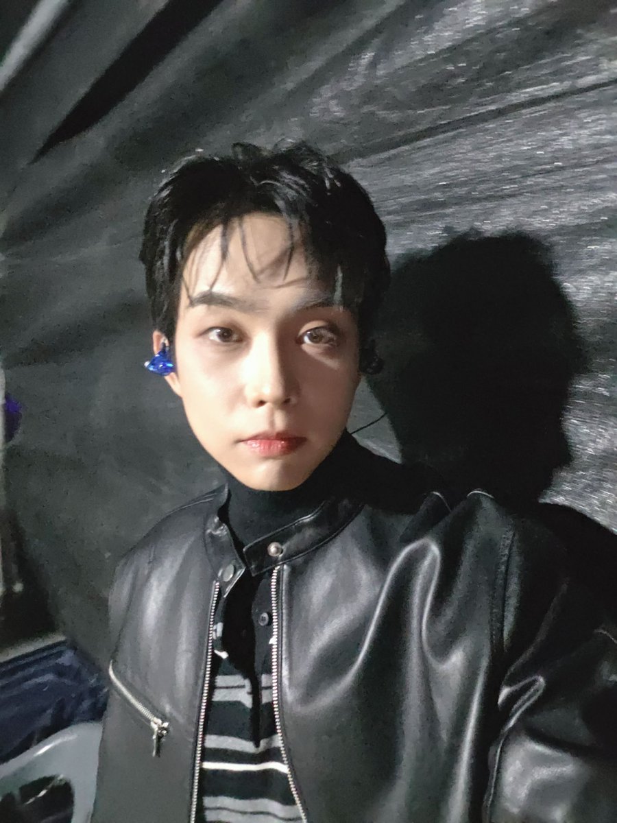 그림자 그림자루 보세요 콧대가 와우