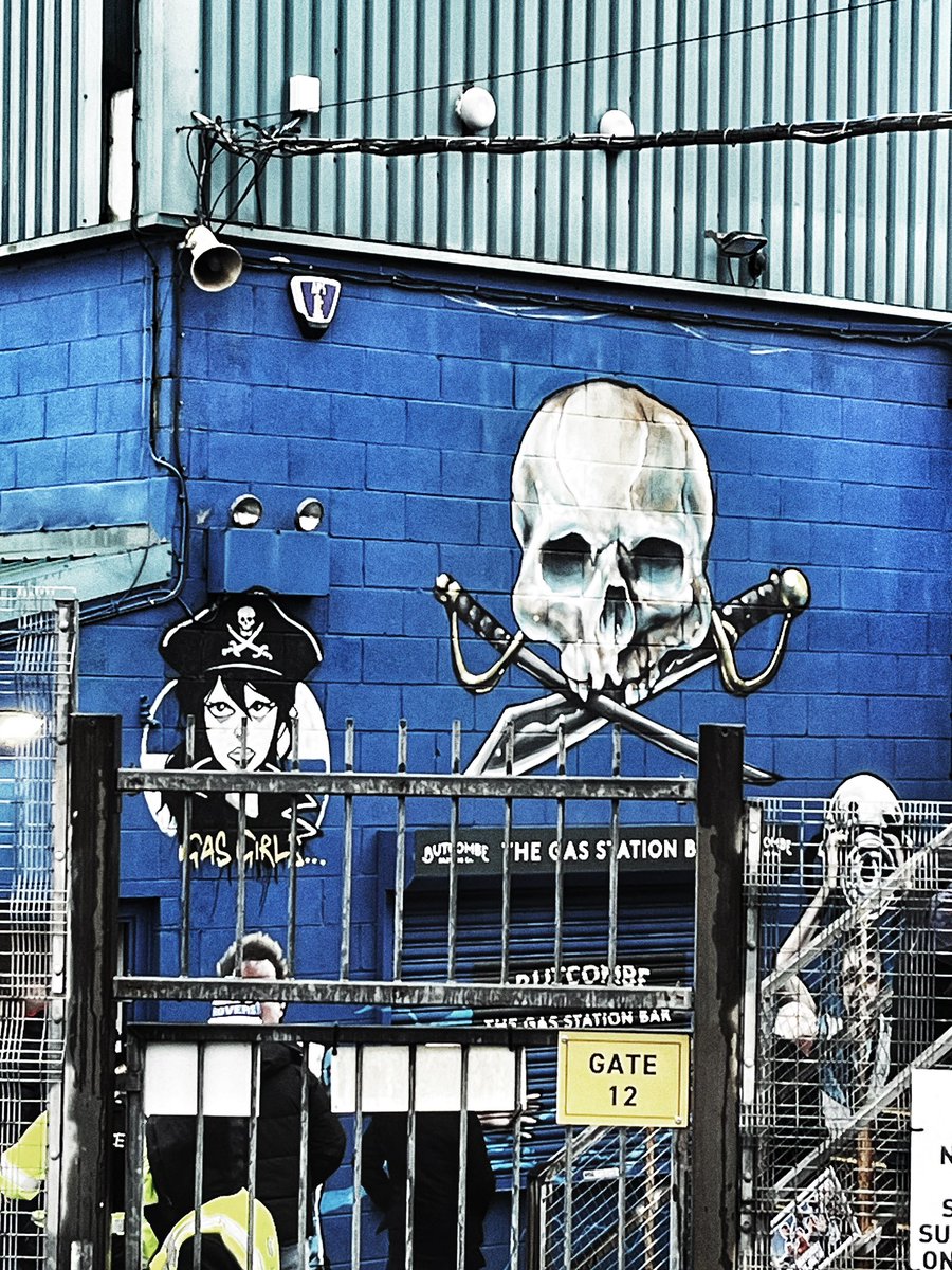HatterStew's tweet photo. Over to the north side of Bristol to this absolute beaut of a ground for a lunchtime kick-off between Rovers and Newport.
In with the away fans as no general sale in the home. Make that make sense?! 25 left!
ποΈ 67/92
#The92 #DoingThe92 #Groundhop #Groundhopping #BRFC #Gasheads https://t.co/puMVNf12el