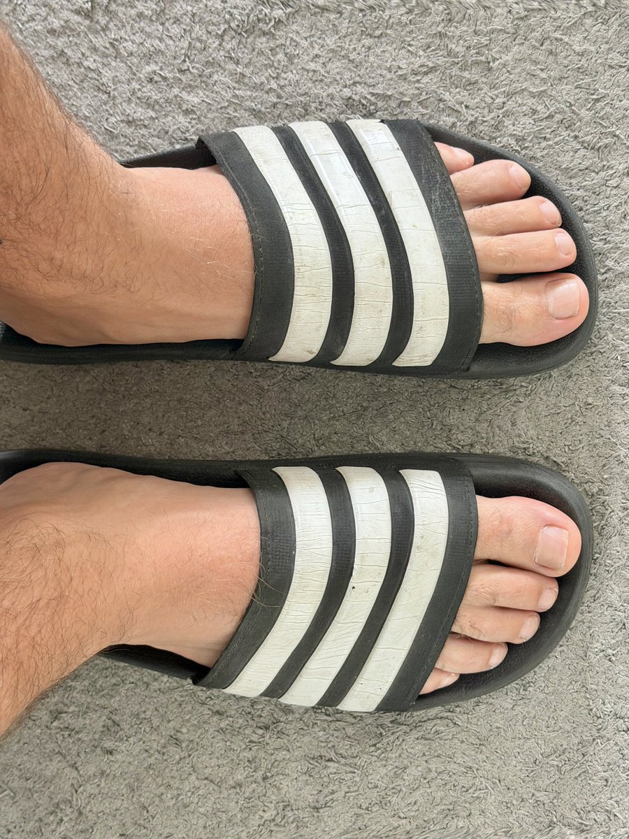 Feet Almighty tweet media