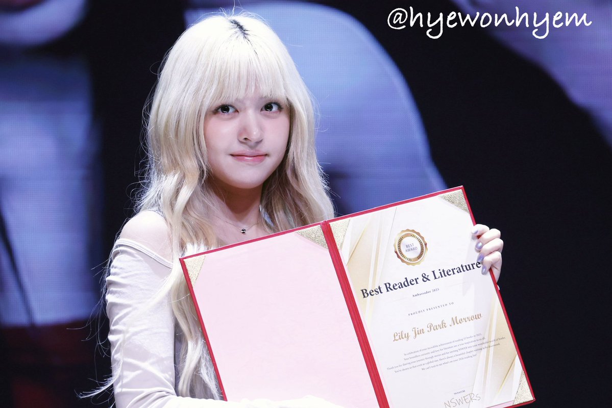 hyewonhyem's tweet image. 20260132
MS 

Lily take the certificate 🥹

#NMIXX #엔믹스 
#Lily #릴리