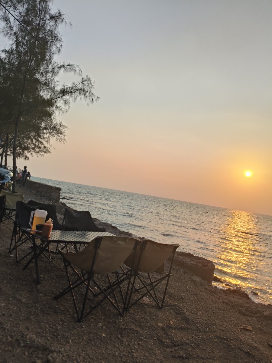 SiengSony's tweet photo. เงาหรือเงี้ยนกันแน่ครับ 😀😗 https://t.co/7f6LJd9emZ