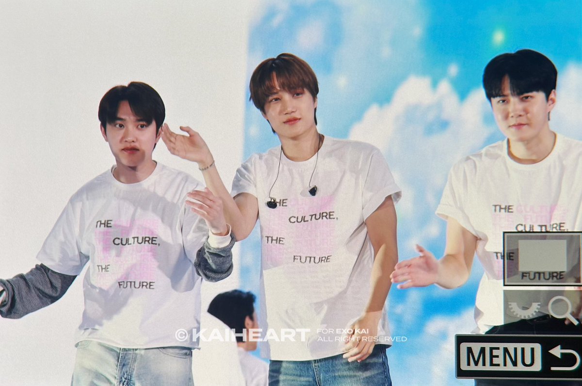 260131 SMTOWN FUKUOKA
엑소 사랑하자🥹✊🩷
#KAI #카이 #종인 #엑소카이
<a href="/weareoneEXO/">EXO</a>