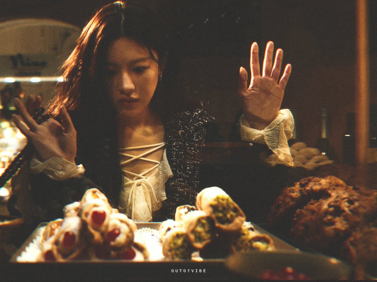 Junefilm_'s tweet photo. 🫗🥀

#이사랑통역되나요 #CanThisLoveBeTranslated https://t.co/w481NSD1OH