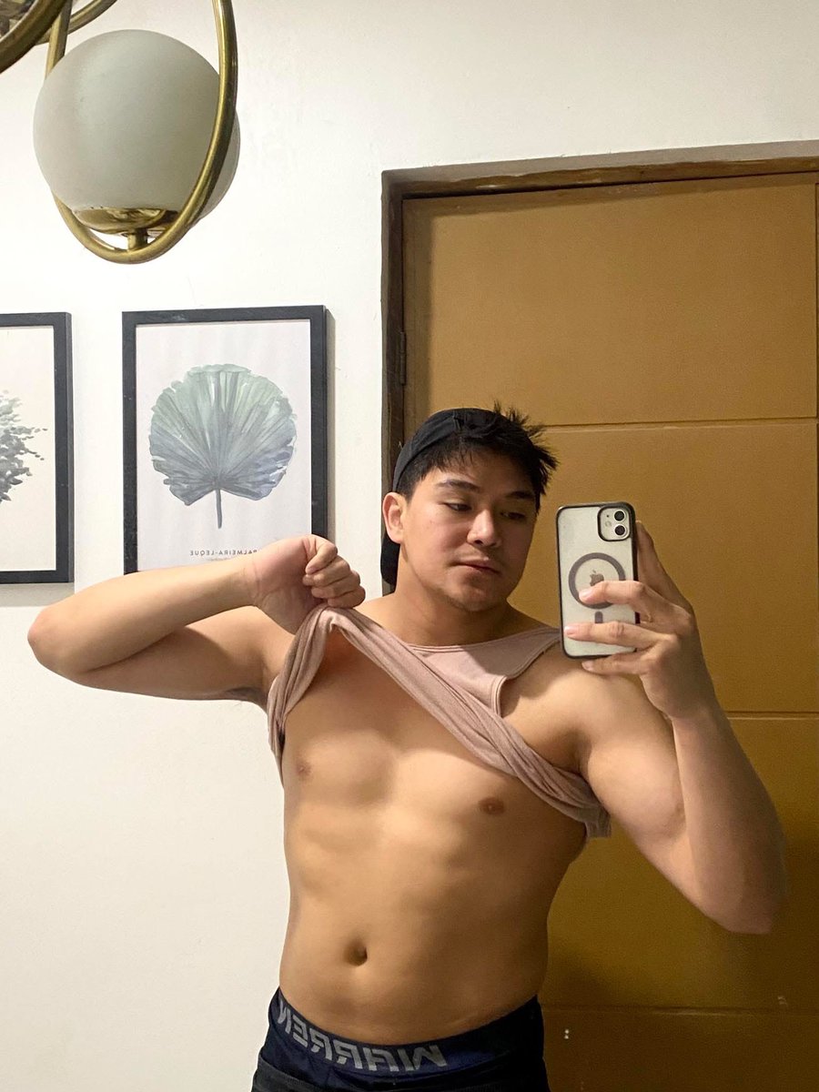 Chubbycab69's tweet photo. Ano ba uunahin? https://t.co/sOalx4yLE8