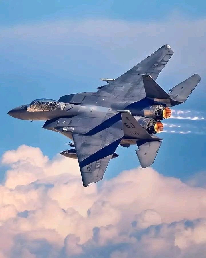 AmericaSpoof's tweet photo. Should Iran be subjected to airstrikes to liberate the Iranian people ?

What is Your  Opinion ? https://t.co/hVx92DzbLq