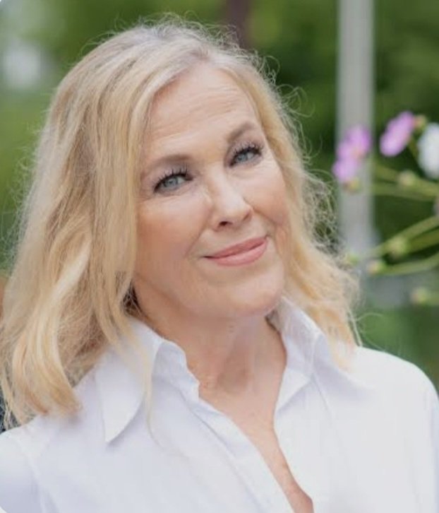 RIP Catherine O'Hara. Thank you for being the Mom in Home Alone, Beetlejuice, and Schitt's Creek.

Other roles included Waiting for Guffman, For Your Consideration, Best In Show, A Mighty Wind, The Last of Us, Argylle, &amp; The Studio.

You will missed and always remembered. ❤️