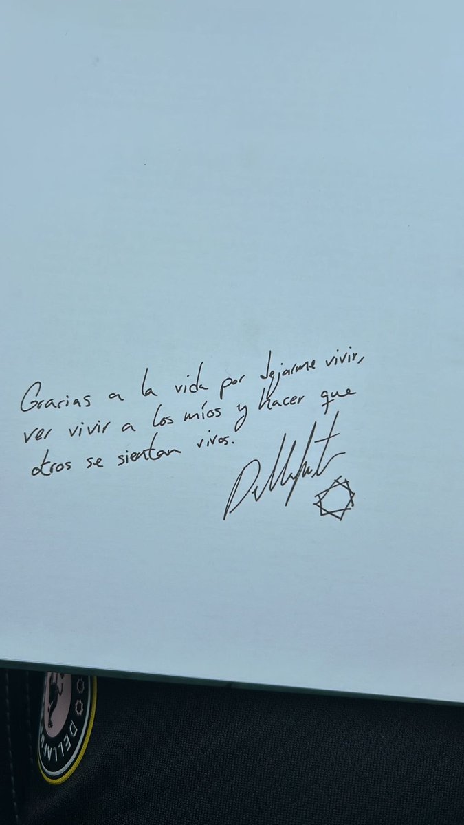 Albita۞ tweet media