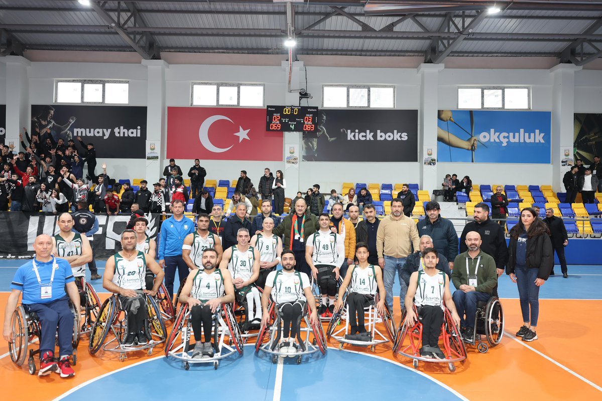 🏀 Tekerlekli Sandalye Basketbol Süper Ligi | 12. Hafta

Şanlıurfa Büyükşehir Belediyesi Tekerlekli Sandalye Basketbol Takımımız, Karşıyaka Spor Salonu’nda Beşiktaş Tekerlekli Sandalye Basketbol Takımı ile karşı karşıya geldi.

Karşılaşmayı Şanlıurfa Büyükşehir Belediye