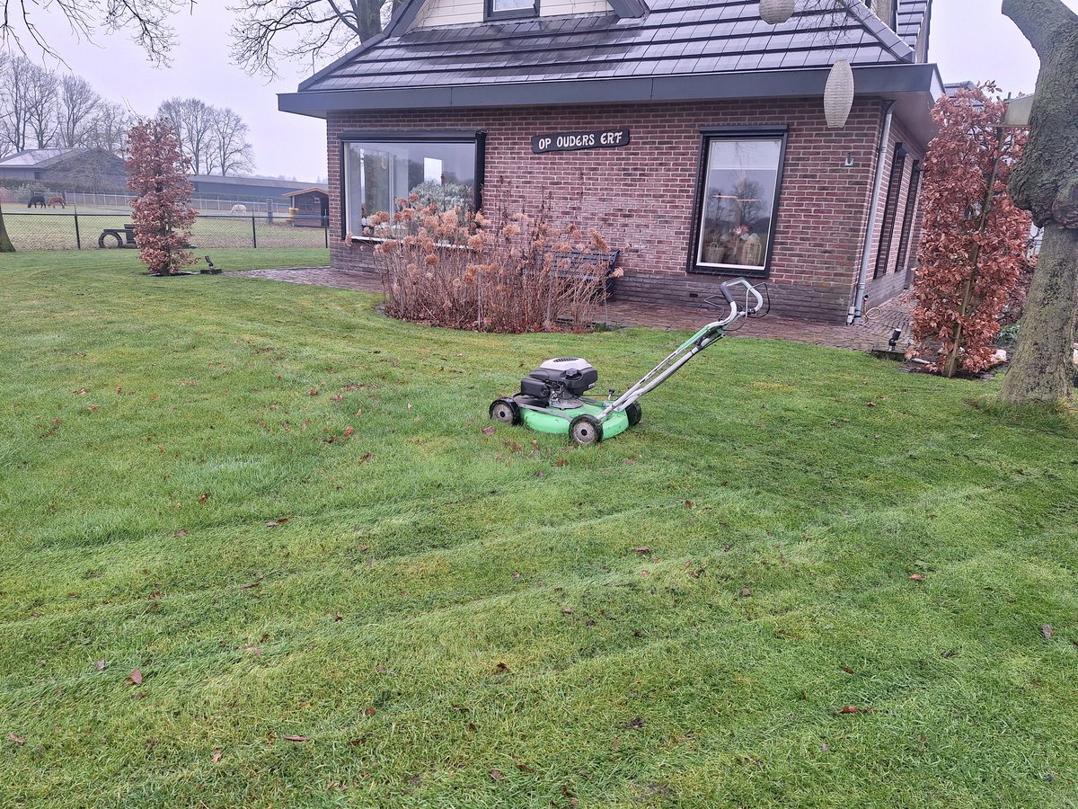 Eerste snede is er weer af
Komende week dikke fractie erop #digistaat