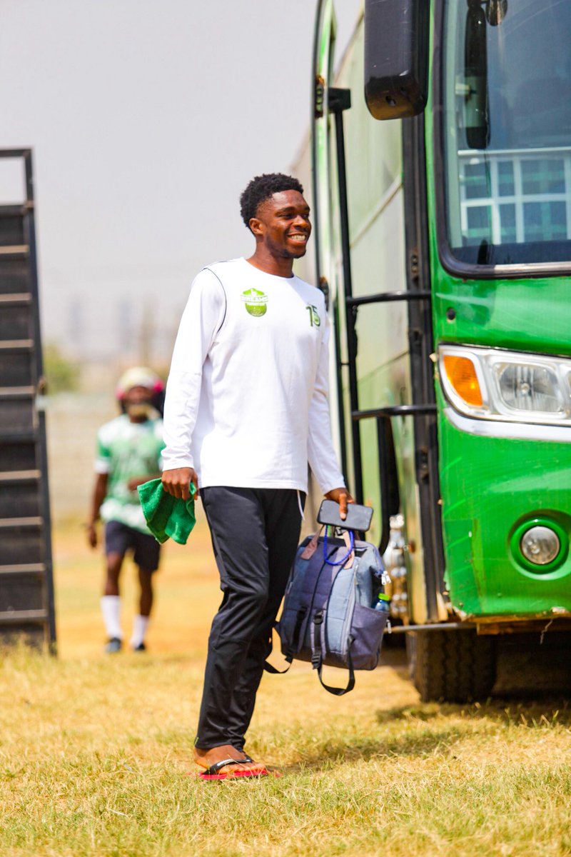 DreamsFootballC's tweet photo. Arrival 🤩
#VisionDreams
#StillBelieve☝🏾💚 | #IGWT | #GPLisBack https://t.co/uhdV4hoqJG
