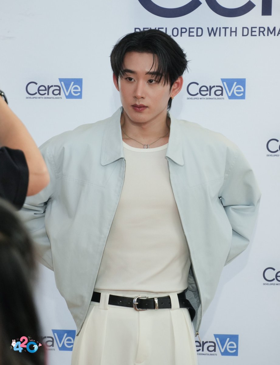 420_ljs's tweet image. 😳😳😳😳

PRE VALENTINE X EST 

#CeraVeSAxEST
#รักเอสต้องCERAVEเอสเอ