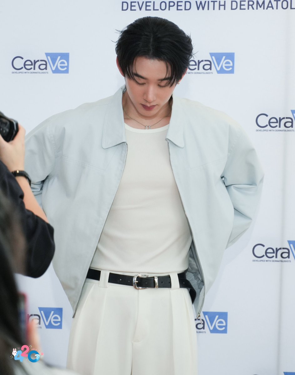 420_ljs's tweet image. 😳😳😳😳

PRE VALENTINE X EST 

#CeraVeSAxEST
#รักเอสต้องCERAVEเอสเอ