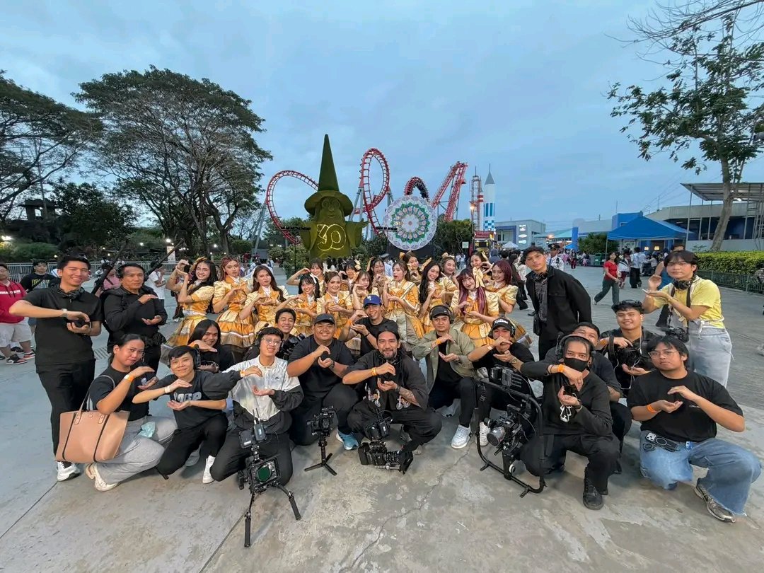 Amandayuhhh's tweet image. Epek andami nilang Camera na ginamit for the shoot, Igai Ni Mango can't relate HAHAHAH

#MNL48 @mnl48official