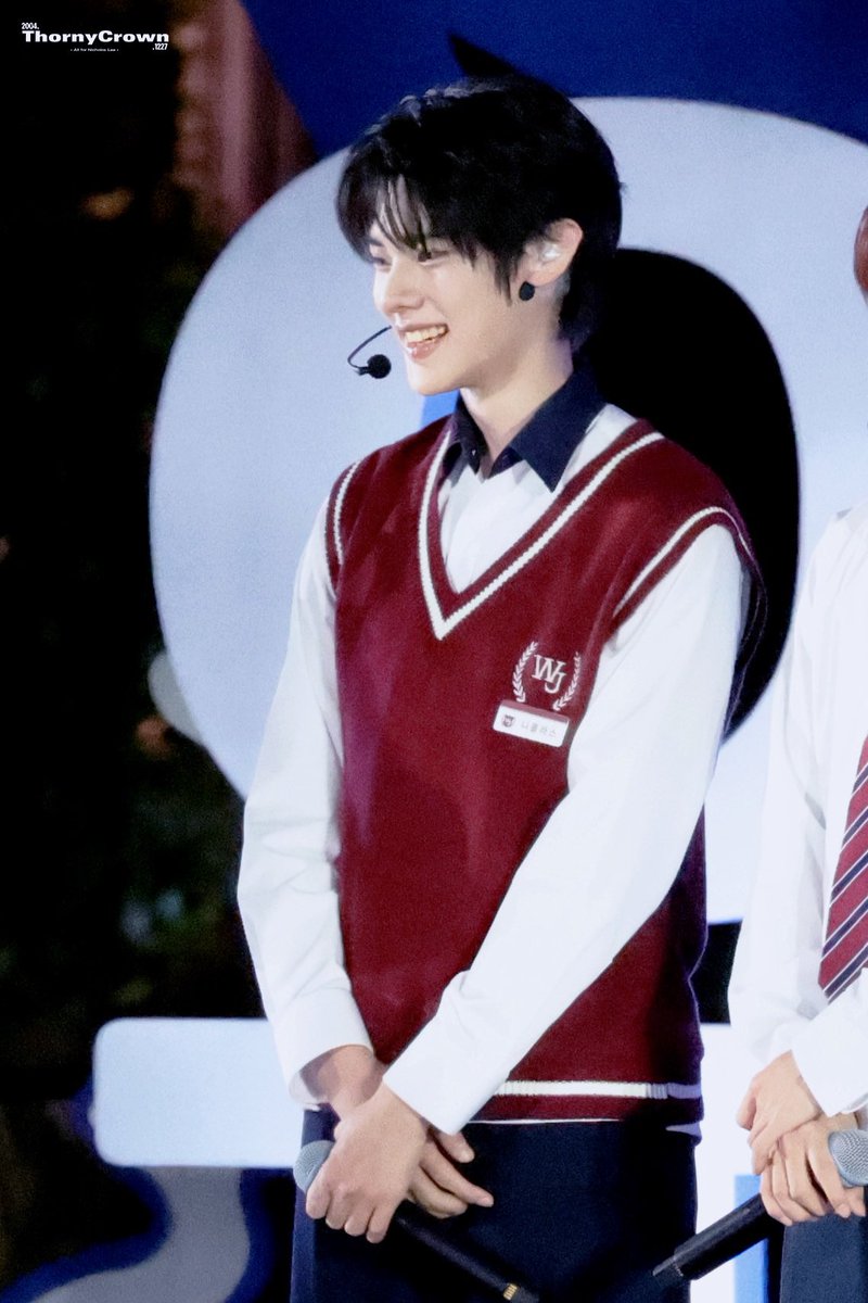 The world is so big,
where can I find you?
💧

#NICHOLAS #니콜라스 #SMTR25 
#SMTOWN