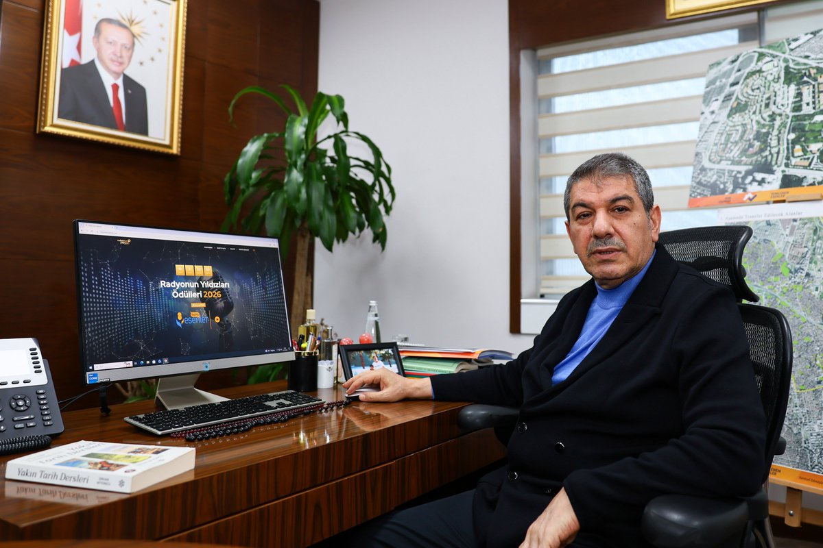 tevfikgoksu's tweet photo. Dünya Radyo Günü’ne özel geleneksel hale getirdiğimiz 5. Radyonun Yıldızları halk oylamasında ben de seçimlerimi yaptım.

Ulusal ve uluslararası tüm radyo kanallarımıza, radyo programcılarımıza ve sanatçılarımıza başarılar diliyorum. @radyoesenler

10 Şubat’a kadar oy kullanmak için 👉 https://t.co/CNzdnpxQOB