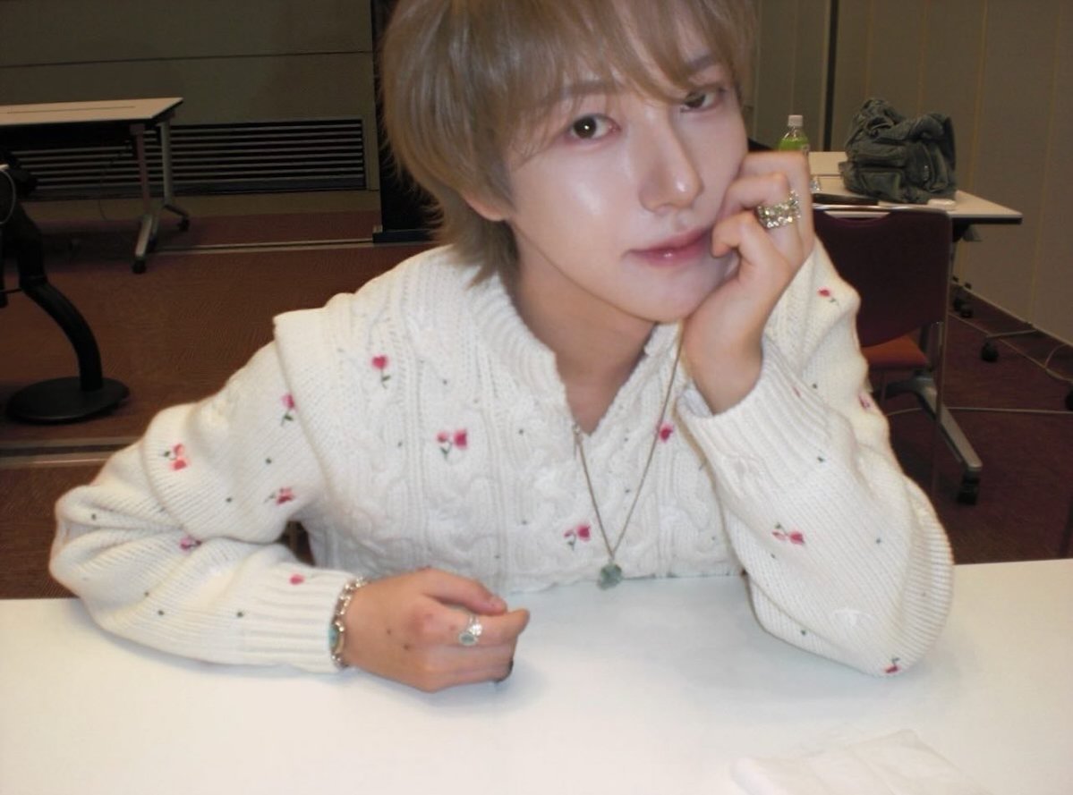 มีแฟนหน้าตาแบบนี้ พี่ยอมนั่งรถเมล์จากสุขุมวิทไปง้อยันจรัญ