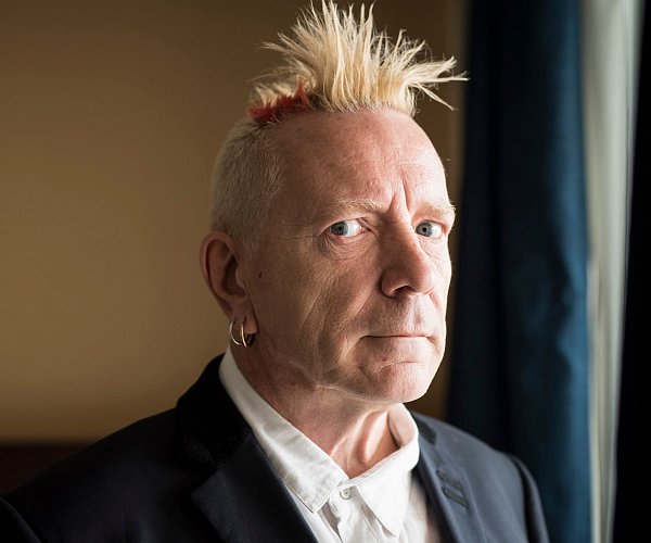 tompinks's tweet image. Today is the 70th birthday of founding member and lead vocalist for the SEX PISTOLS - singer-songwriter and actor John Lydon a.k.a. JOHNNY ROTTEN
instagram.com/p/DULWjaJjig-

#JohnLydon #JohnnyRotten #Music #Birthday #OnThisDay #OTD #SexPistols #TheSexPistols #PunkRock #MusicHistory