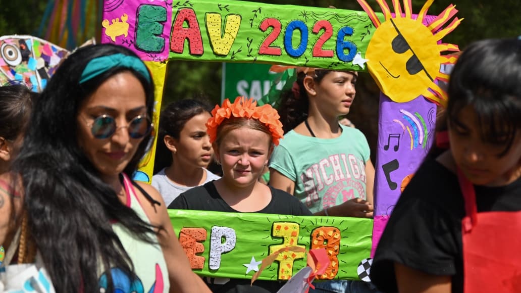 🌞 ¡Broche de oro para un verano inolvidable!

Cerramos una nueva edición de Escuelas Abiertas en Verano en el Complejo Maldonado.

Estudiantes de 8 escuelas compartieron actividades recreativas y una muestra artística, en una jornada llena de alegría y encuentro.

Junto al