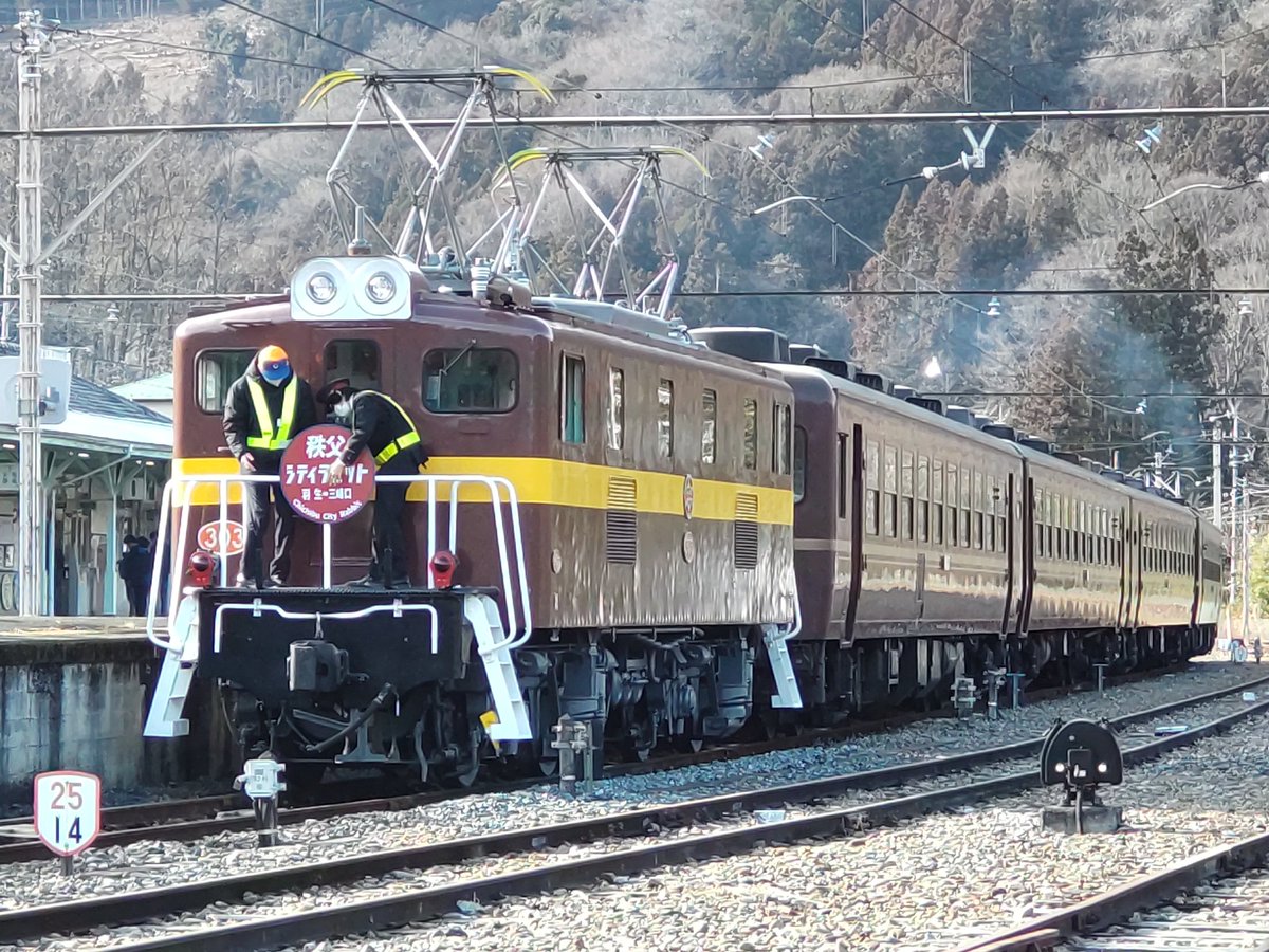 #御縁がありまして 
#日光モデル創業60周年記念号 というおめでたい場所にお誘いをいただき、秩父鉄道をのんびり行ったり来たりしました。
急行や貨物、果ては各駅停車にまで追い抜かれながら8時間を楽しく過ごしました。 