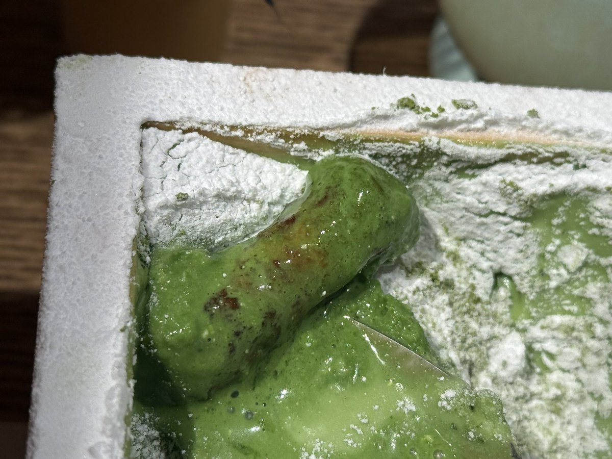 metchamatcha1's tweet photo. 神田明神のcafé MASU MASUで
枡パフェと抹茶(薄茶)！🌱
パフェは抹茶のアイス・ゼリー・クリーム、
黒豆・白玉・🍊ピール・かりんとうとか入り
薄茶は自分で点てる！
薄めだけど、まろやか目〜
冷めても泡多めに出来たから、粒子細かめかも
#抹茶大好き #抹茶パフェ #抹茶スイーツ #薄茶 #抹茶 #matcha https://t.co/dRWe3oWsEA