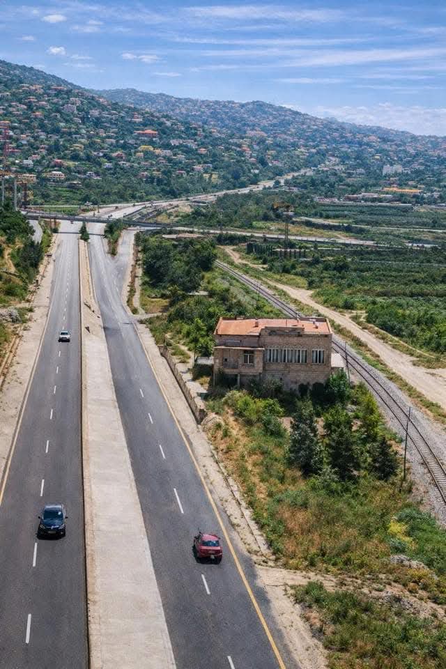 جسر فؤاد شهاب ، مقابل الملعب البلدي سنة ١٩٦٥
Friends of Jounieh Port