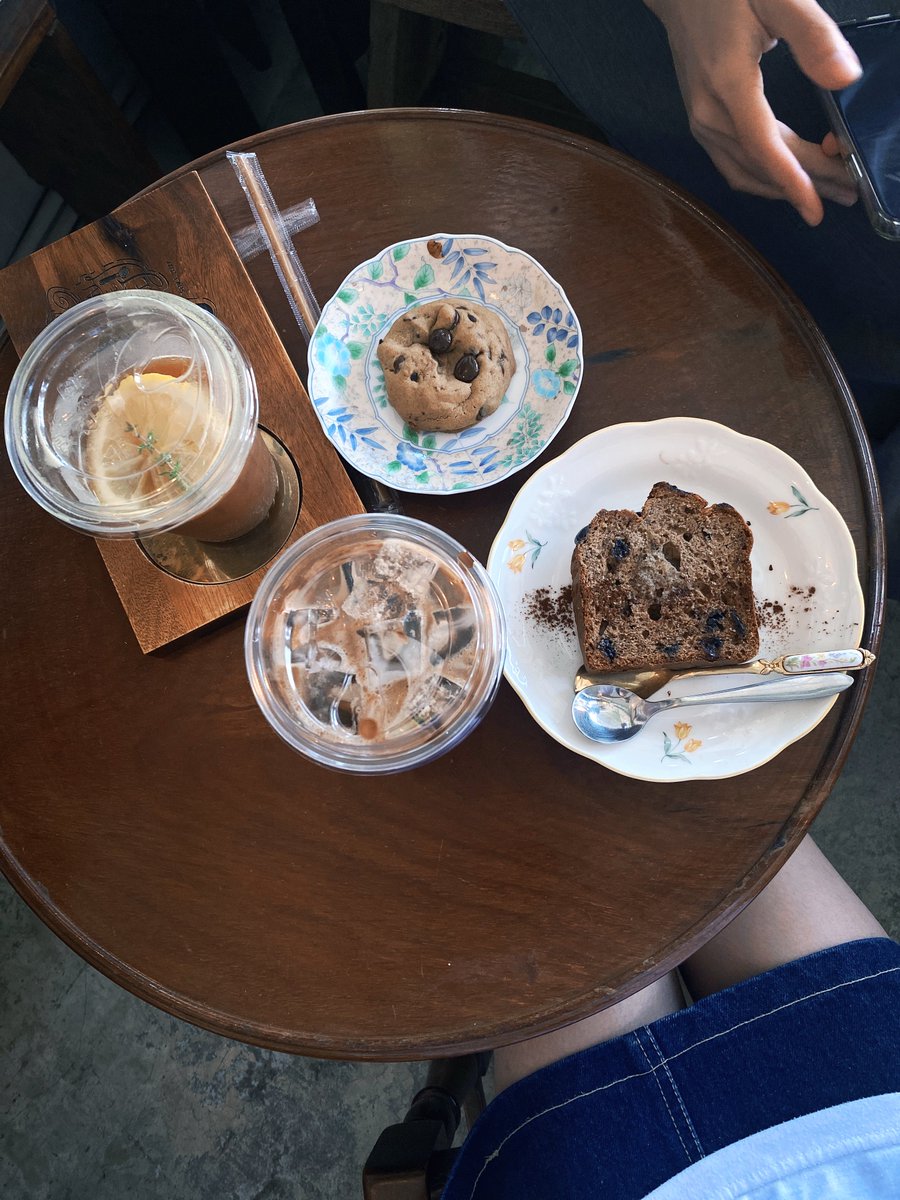 letsmarine's tweet image. เชียร์ให้ทุกคนลองใช้โหมดกล้องฟิล์ม ( fuji ) ในแอป beauty cam ดูนะ ชอบโทนรูปมาก 🥺

แปะทริคสอนถ่ายรูปโทนประมาณนี้ใต้เธรดค่ะ 🫐🦨