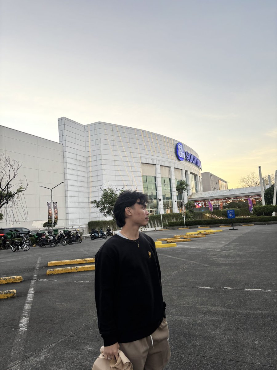 On duty at the horizon Kamuning 

3pm to 4am

<a href="/HorizonKamuning/">Horizon's Kamuning</a> <a href="/HorizonDiliman/">Horizon Spa Kamuning</a> <a href="/HorizonSpaPh/">HORIZON Spa</a>