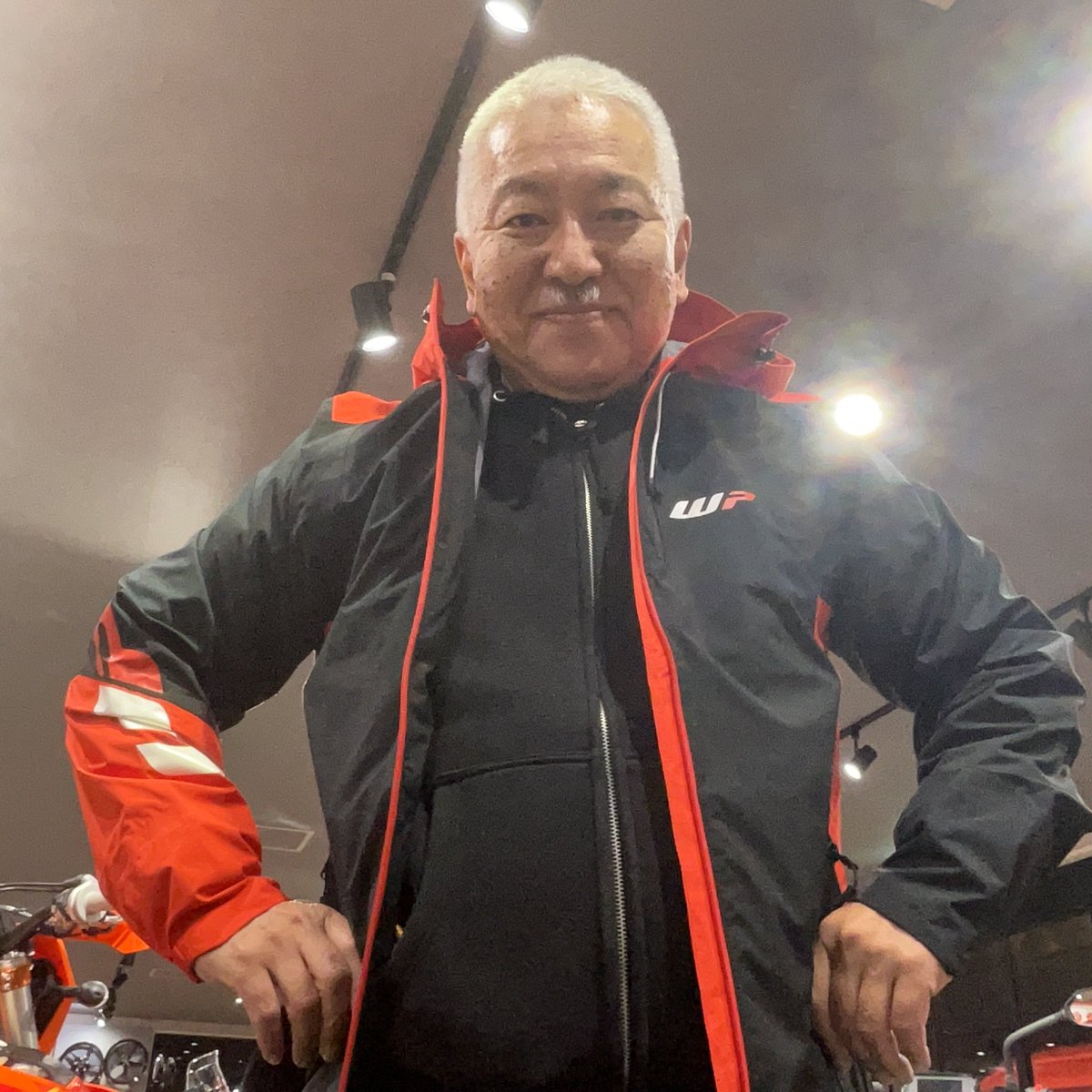 ウインドブレーカー