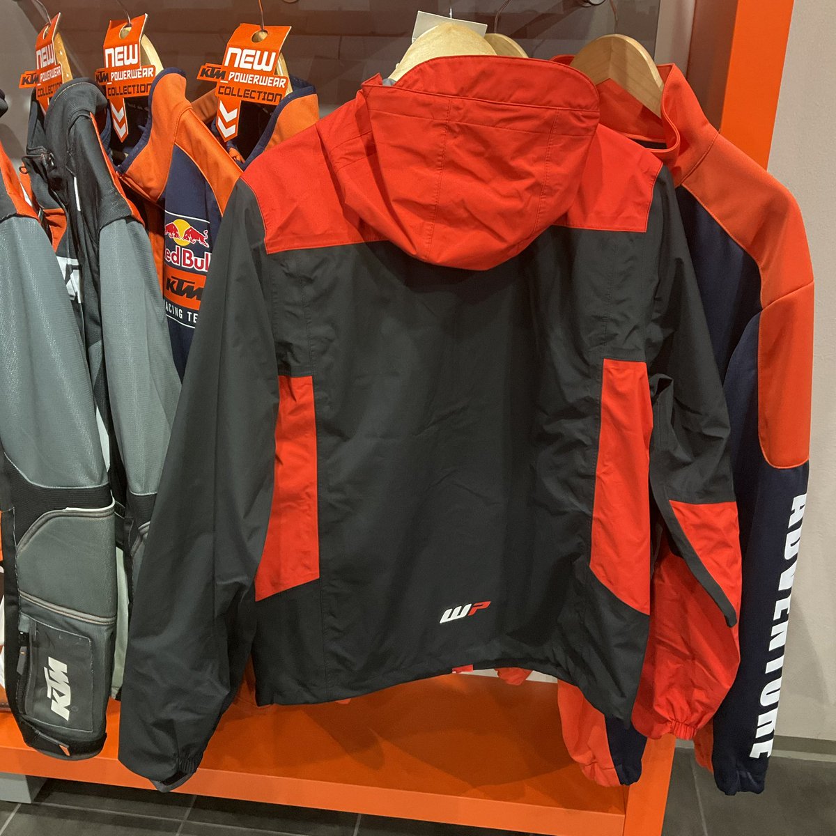 ウインドブレーカー