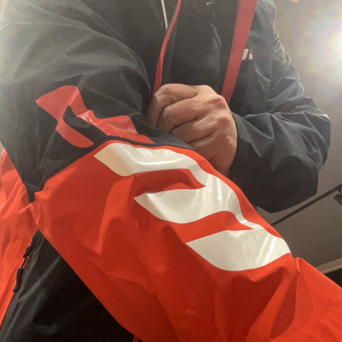 ウインドブレーカー