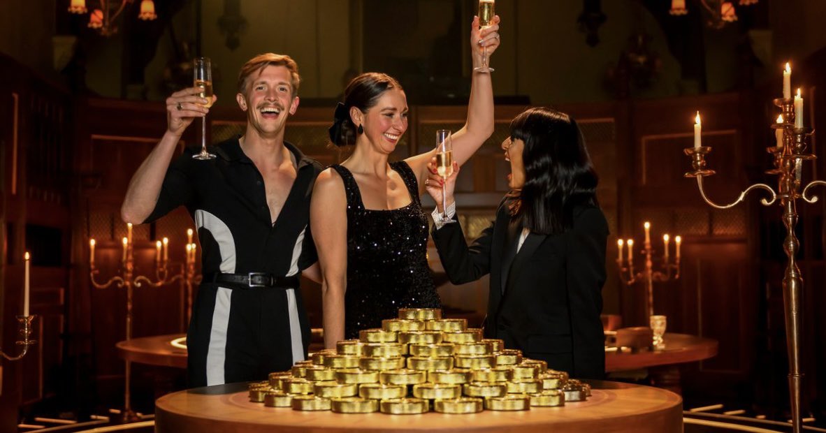 superTV247's tweet image. RATINGS 🚨 The first ever double Traitor win was watched by a phenomenal 9.3 MILLION viewers last night, an all-time for the regular series and up 2 million on last year. An incredible 6.6 MILLION stayed tuned in for #Uncloaked straight after! 🔥