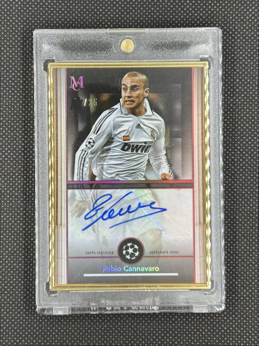 ミューコレ ゴールドフレーム✨
カンナヴァーロさん
ついにマグホに入れられた…！