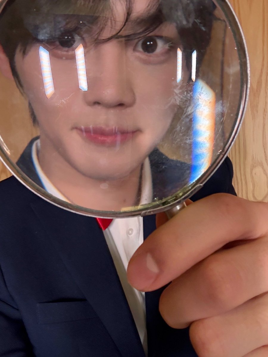 guvin830__'s tweet photo. 뀨탐정한테 조사 받고 싶음🕵️🐶 https://t.co/vig4yZh2nw