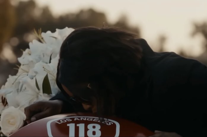 regal_angelab's tweet image. Does it ever drive you crazy?

How fast                            the night changes