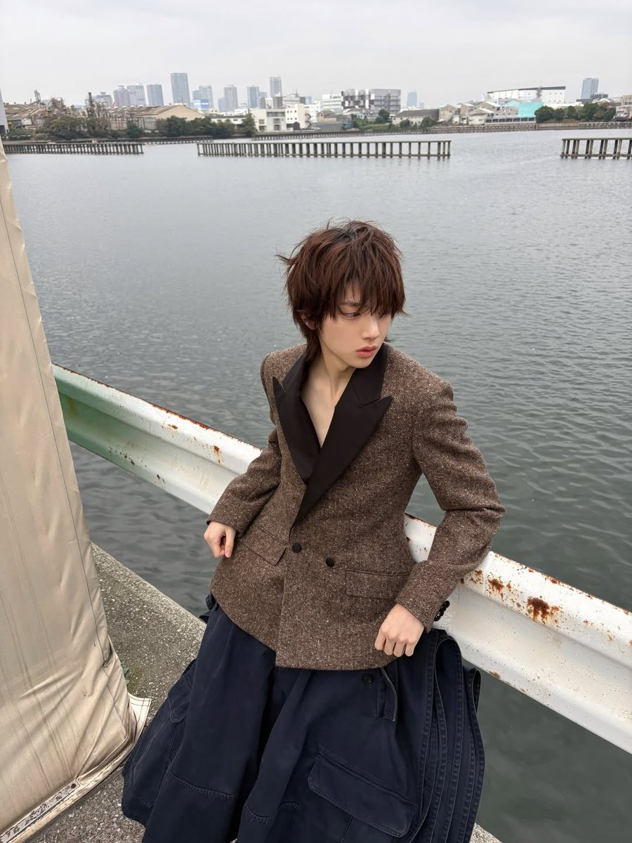 lost count of how many times ive called him a prince but hes the prince of all princes