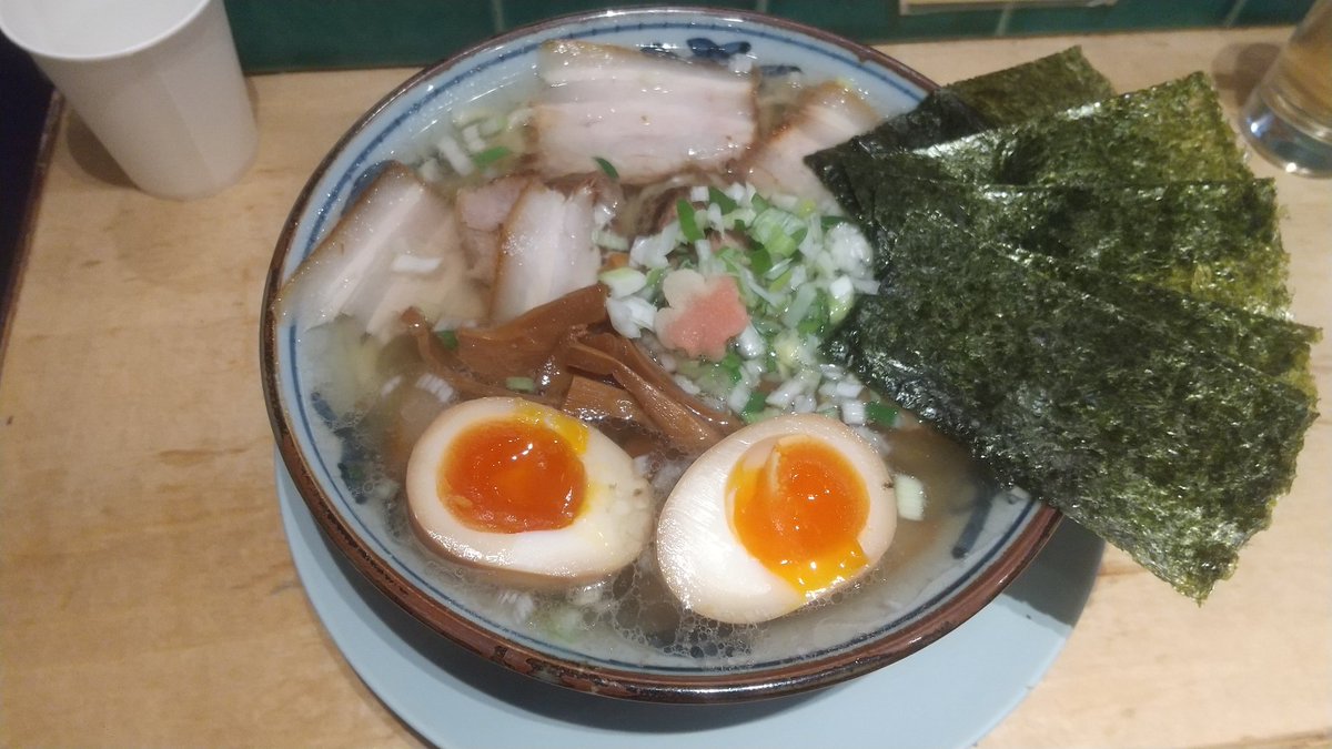 覇気使いのサラリーマン tweet media