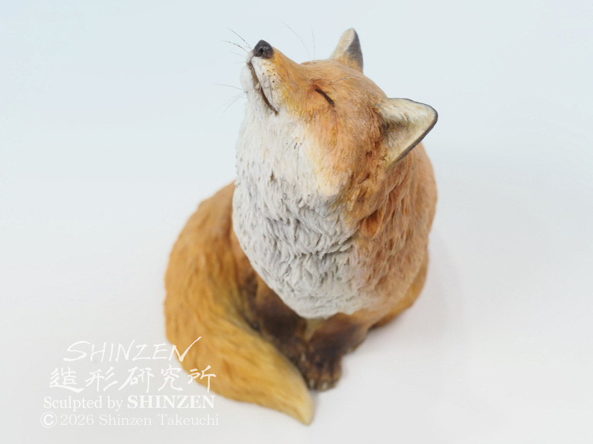 新作ゆきん狐、別写真です～。

#WF2026W
#WF2026Wおしながき 
#ワンフェス2026冬 
#ガレージキット
#いきもの造形